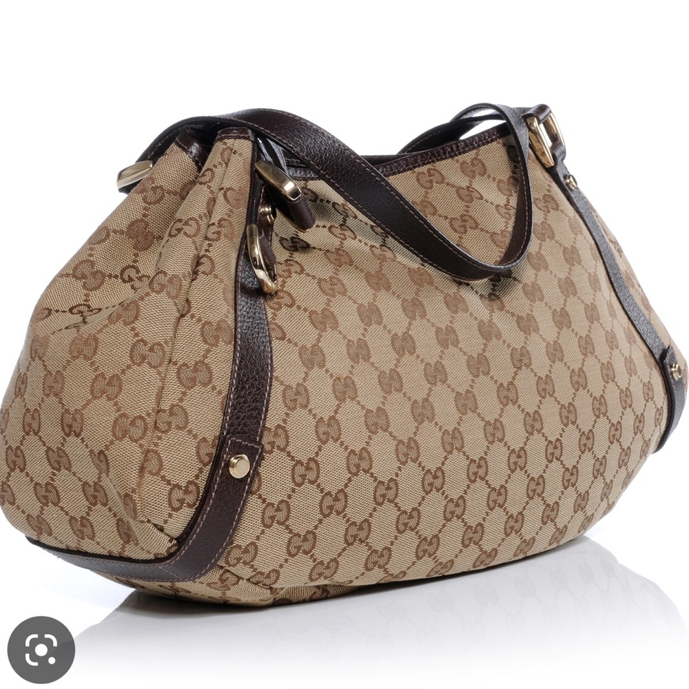 Authentic Gucci Abbey tote. Good used condition. Well loved ❤️